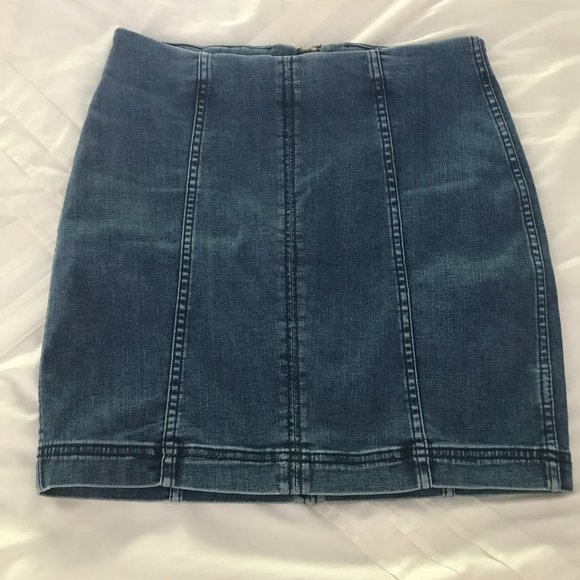 Free People Women's Denim Mini Skirt, Size 6 - Picture 1 of 3